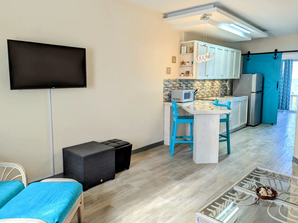 Living Area & Kitchen — IslaMar Ocean View Condo Rental #2WM, Ocean View Condos, Cozumel