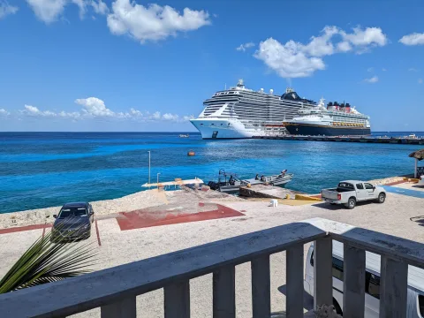 Spacious Condo Living & Dining Area — Ocean View Condos, Cozumel